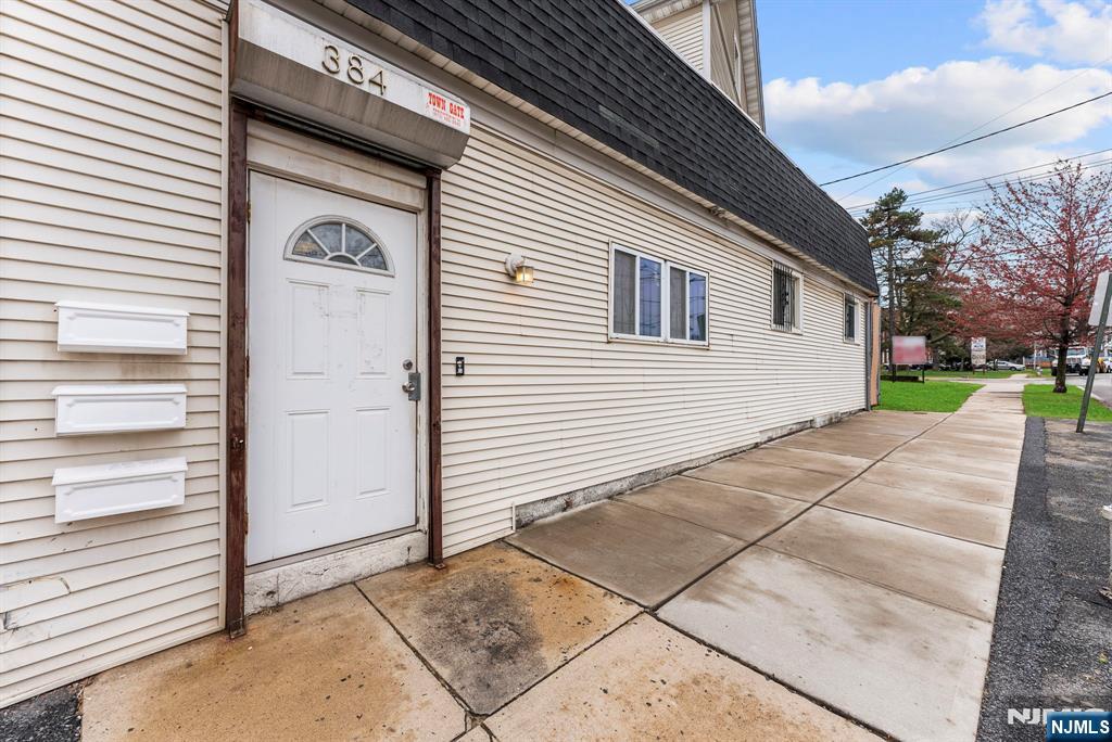 384 Glenwood Avenue