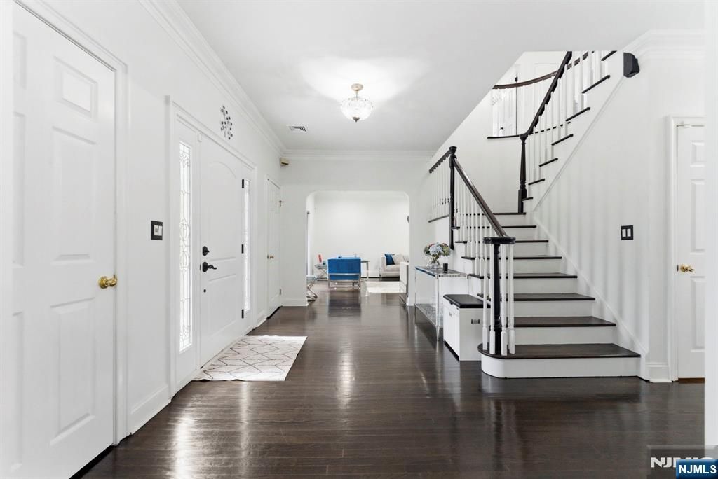 Photo of 8 Danielle Drive, Wayne, NJ 07470 (MLS # 26013086)