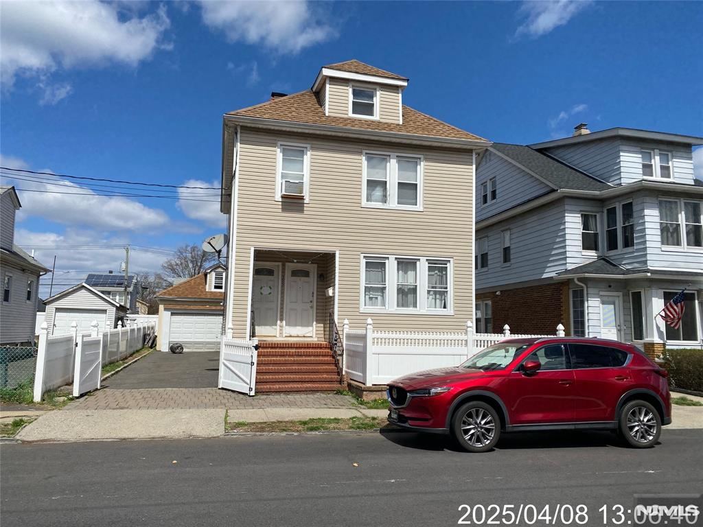 355 Princeton Avenue, Hillside, New Jersey - 4 Bedrooms  
2 Bathrooms  
9 Rooms - 