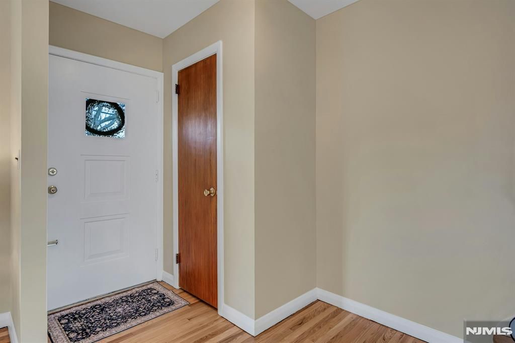 Photo of 6 Earnshaw Place, Clifton, NJ 07013 (MLS # 25042733)