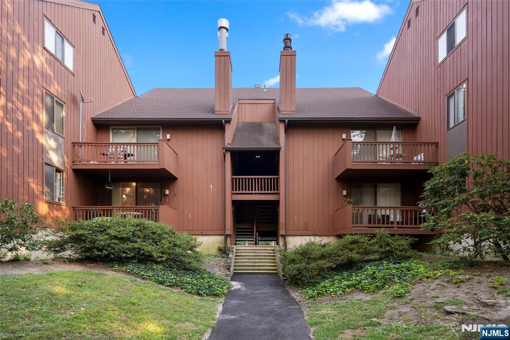 611 Sanderling Court
