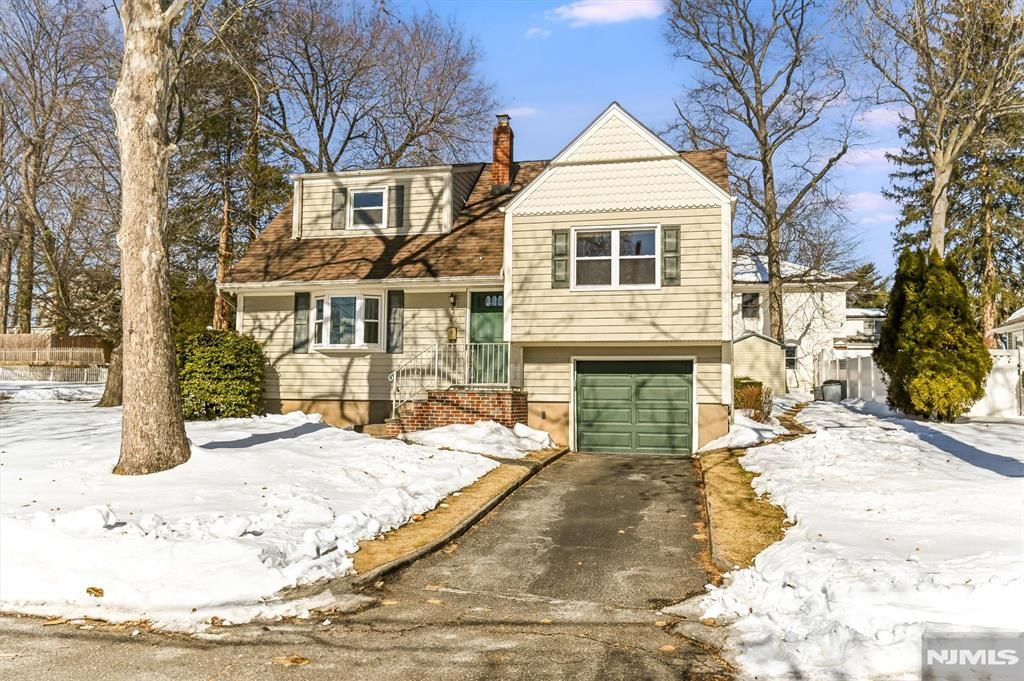Photo of 42 Lenox Avenue, Dumont, NJ 07628 (MLS # 26003538)
