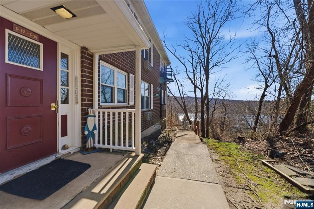 Photo of 100 Pierson Miller Drive, Pompton Lakes, NJ 07442 (MLS # 26010543)