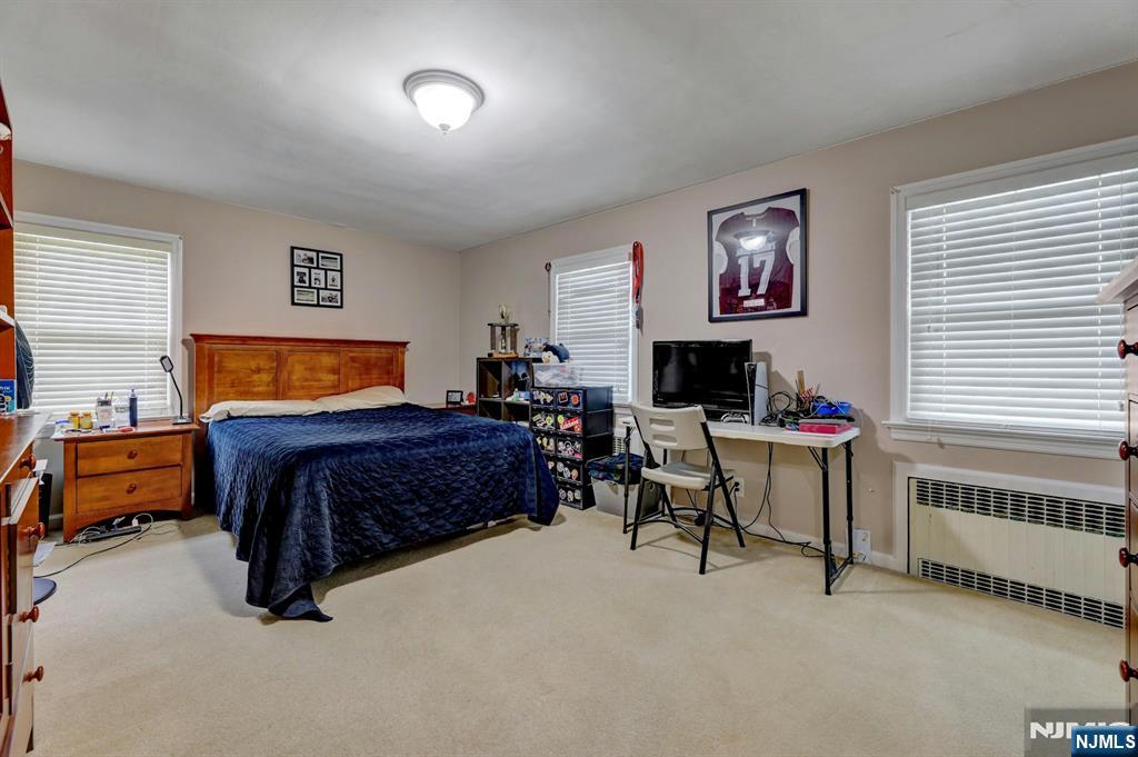 Hasbrouck Heights, New Jersey 07604, United States, 3 Bedrooms Bedrooms, ,2 BathroomsBathrooms,Residential,Active,166456