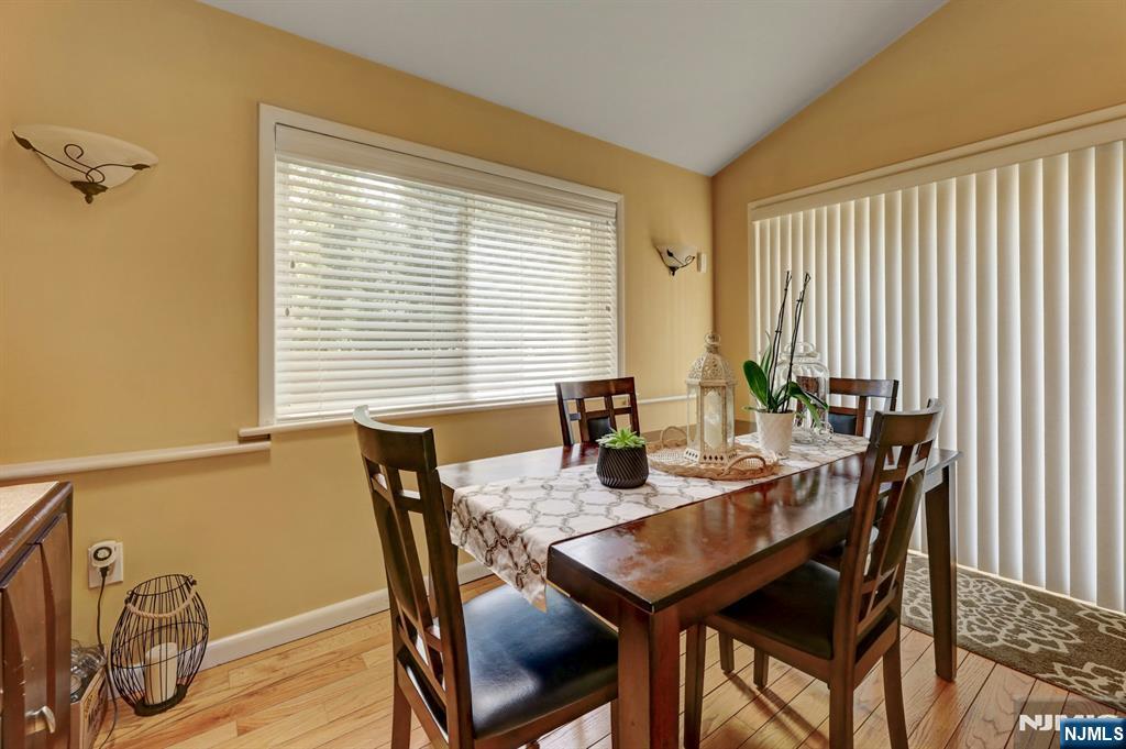 Hasbrouck Heights, New Jersey 07604, United States, 3 Bedrooms Bedrooms, ,2 BathroomsBathrooms,Residential,Active,166456