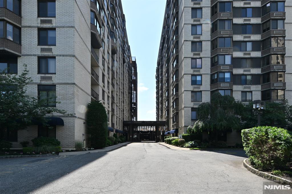 316 Prospect Avenue 9E