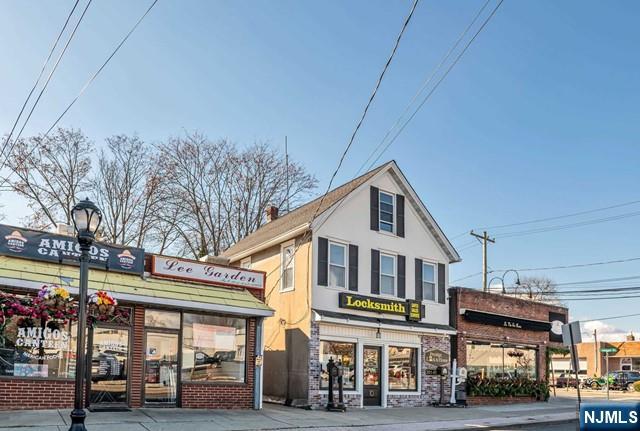 10 W Prospect Street 1