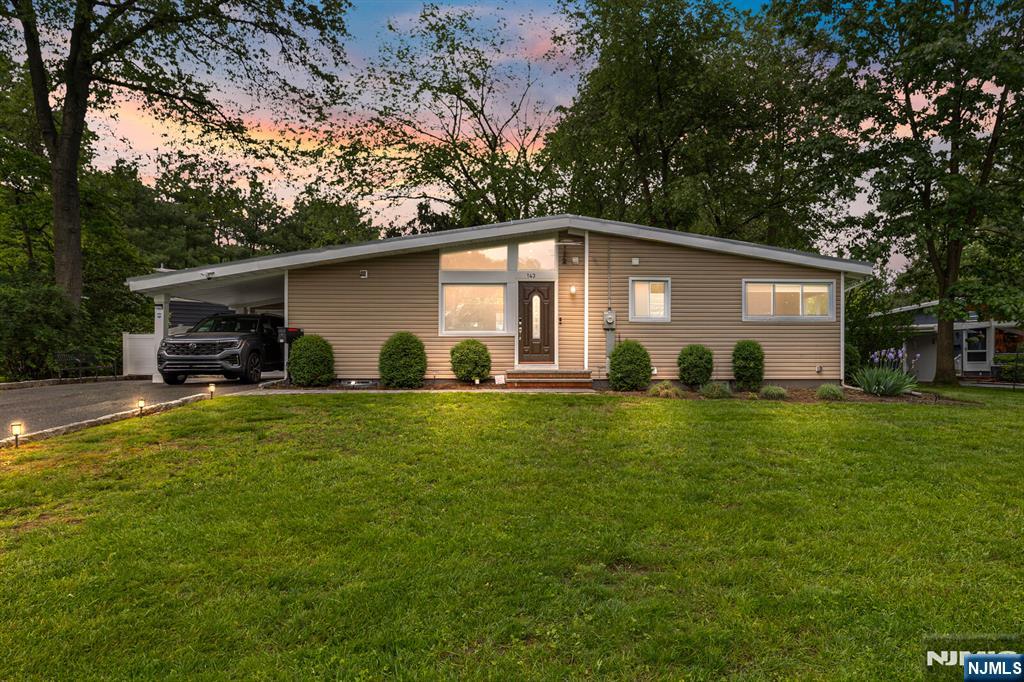 143 Belmont Street, Englewood, New Jersey - 3 Bedrooms  
3 Bathrooms  
7 Rooms - 