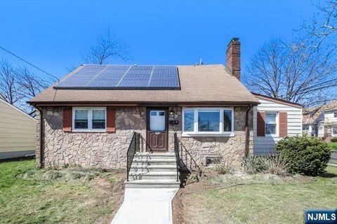 Photo of 262 James St, Bogota, NJ 07603 (MLS # 26014963)