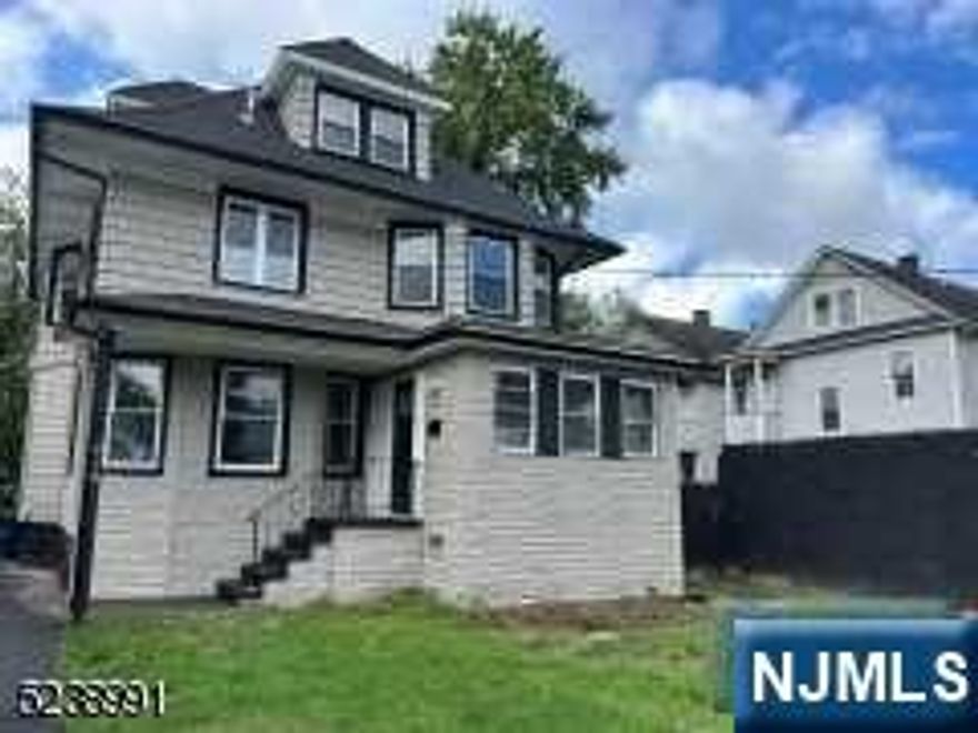 Newly renovated single family with 3 floors in a quiet community. Kitchen has stainless steel appliances, Quartz countertops with center island. Large master bedroom with state of the arts bathroom. Finished basement with large closet, washer and dryer attachment. Huge backyard. A MUST SEE!! WON'T LAST LONG!!