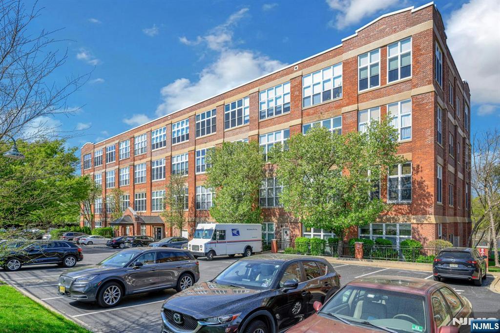 280 Main Street 103
