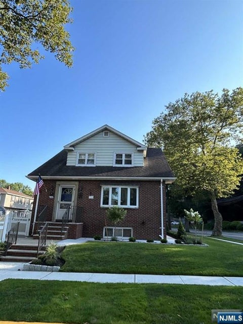 Photo of 772 Clark Ave #2nd Fl, Ridgefield, NJ 07657 (MLS # 26037224)