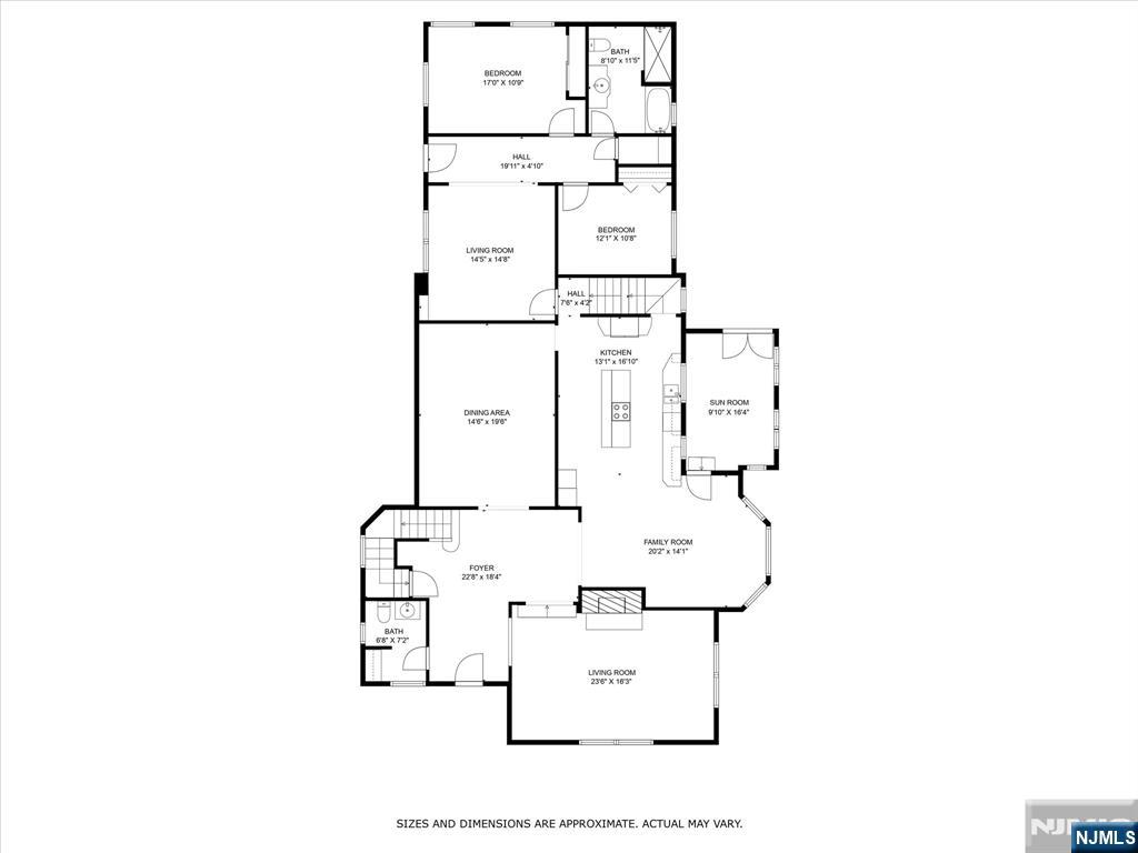 Main image without alt text