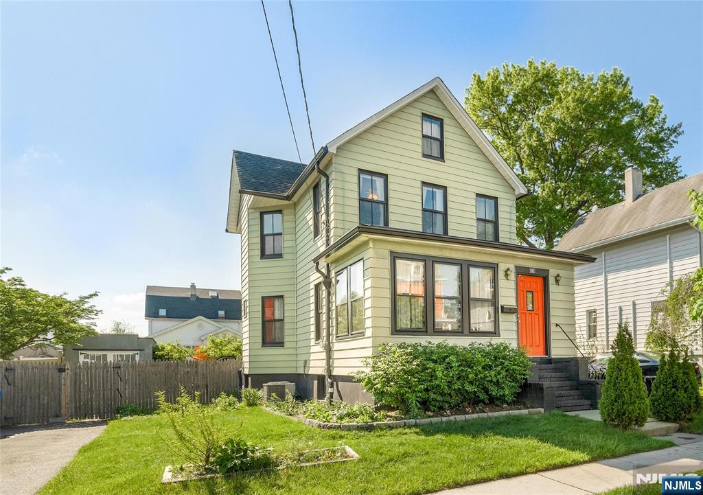 51 Maple Street