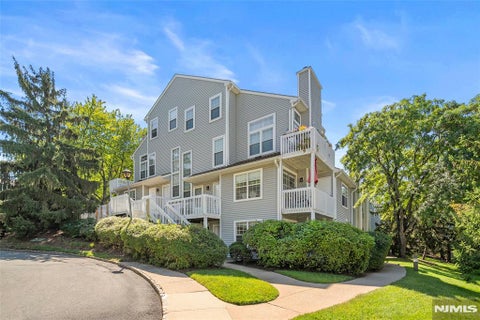 Photo of 22 Mallard Court, Englewood, NJ 07631 (MLS # 26029624)