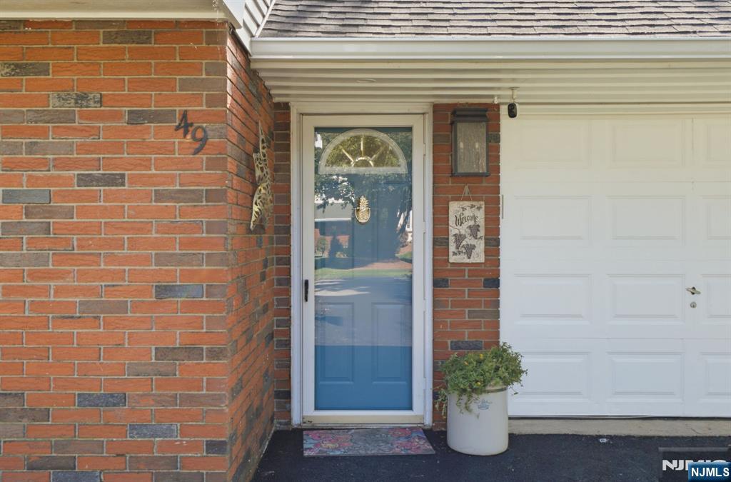 49 Oslo Drive