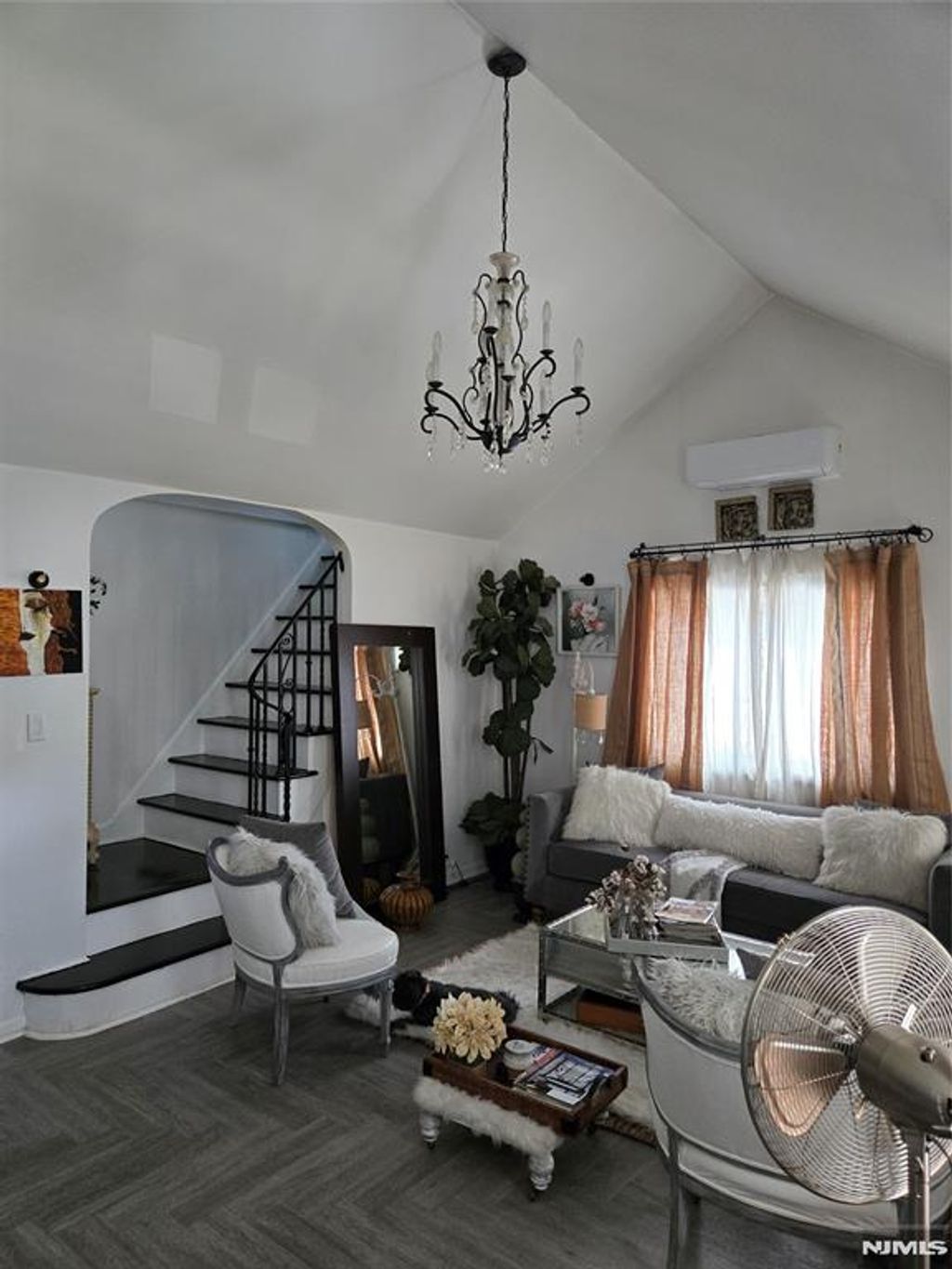 Photo of 239 Baldwin, Hasbrouck Heights, NJ 07604 (MLS # 26014804)