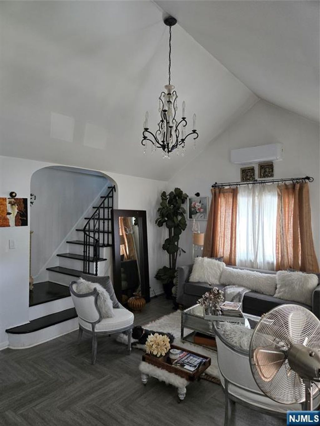 Photo of 239 Baldwin, Hasbrouck Heights, NJ 07604 (MLS # 26014804)
