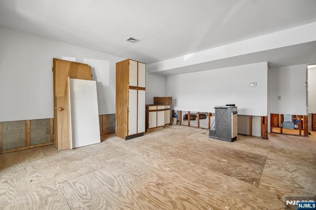 245 Main Street 2A