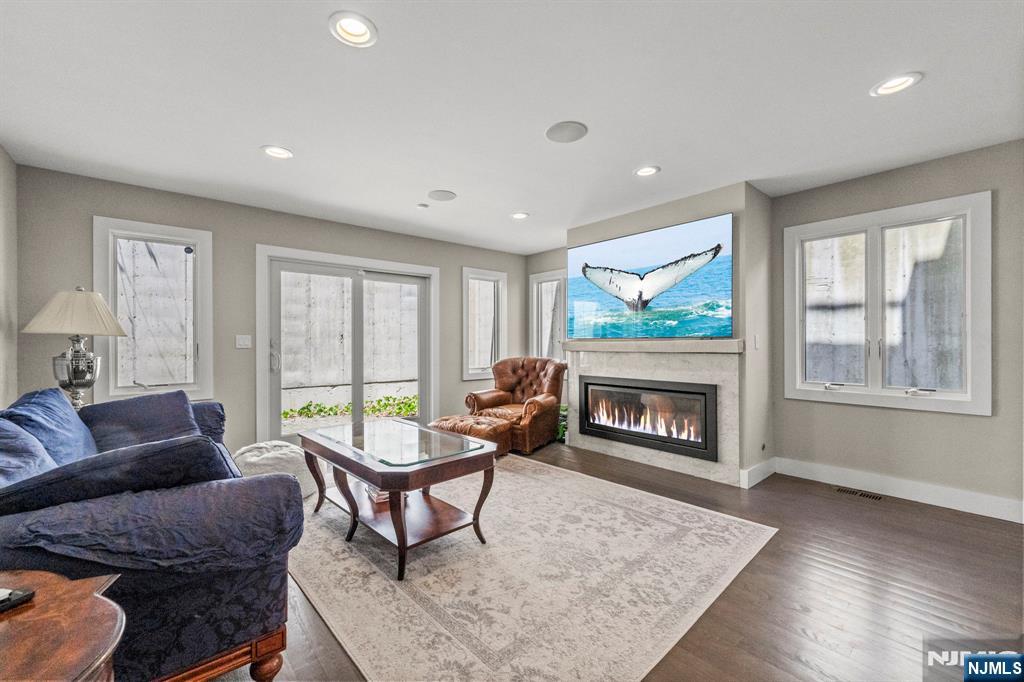 746A Undercliff Avenue