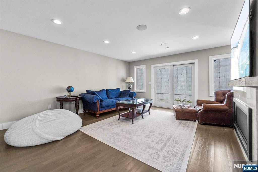 746A Undercliff Avenue