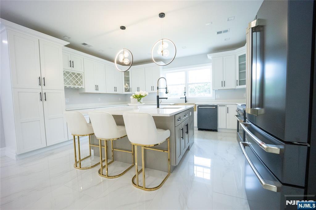 37 Overlook Avenue