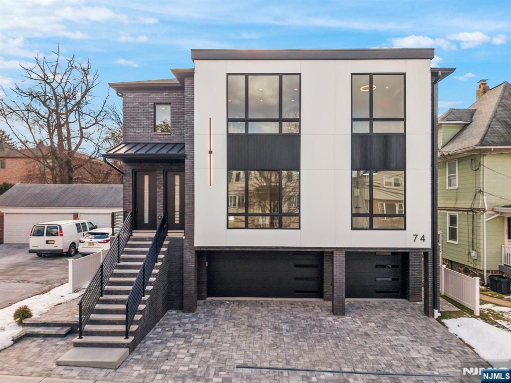 74 Liberty Place 2nd Floor