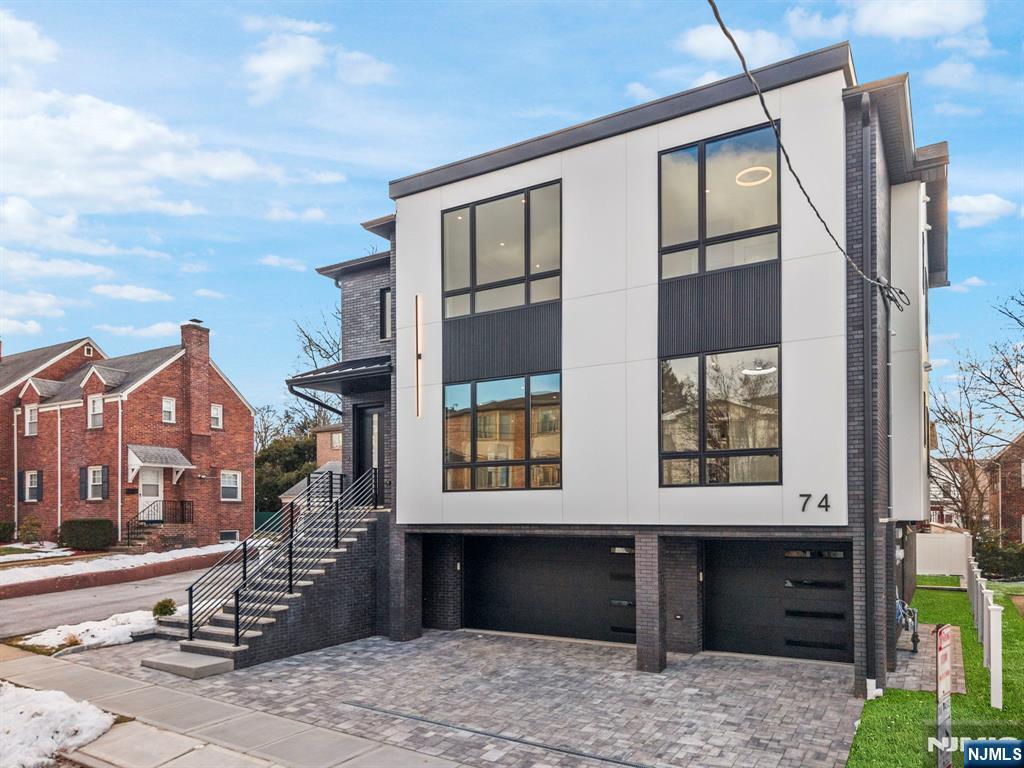 74 Liberty Place 2nd Floor