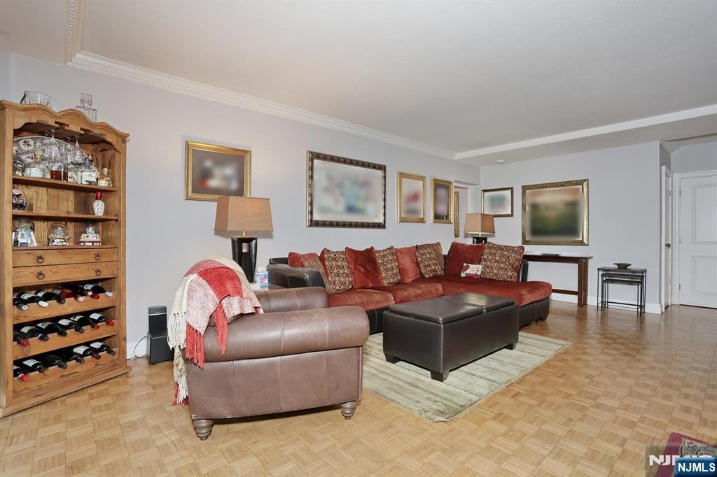 4 Horizon Road 815