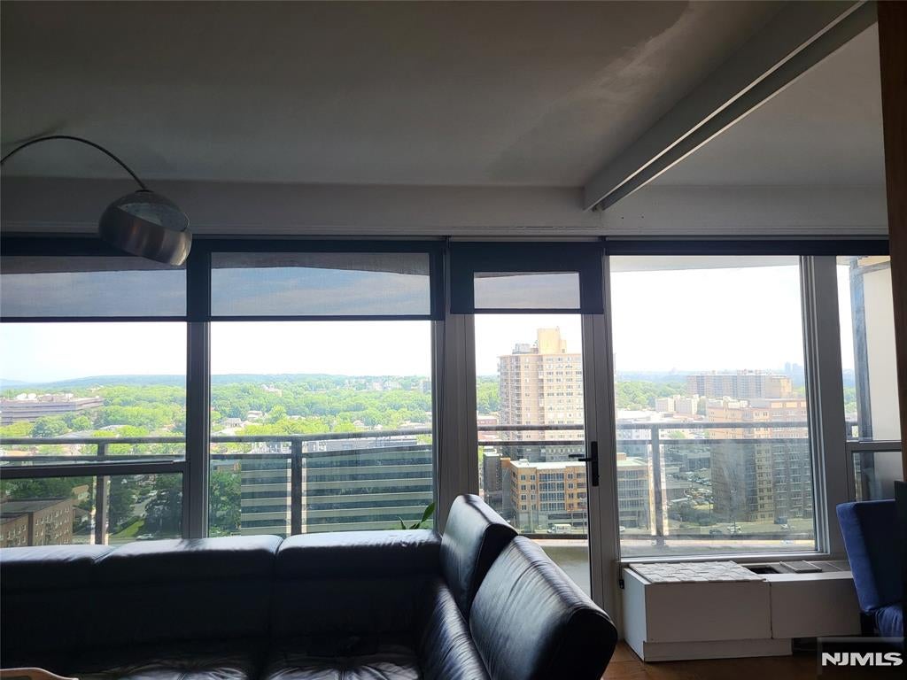 Photo of 2077 Center AVE #21G, Fort Lee, NJ 07024 (MLS # 26022310)