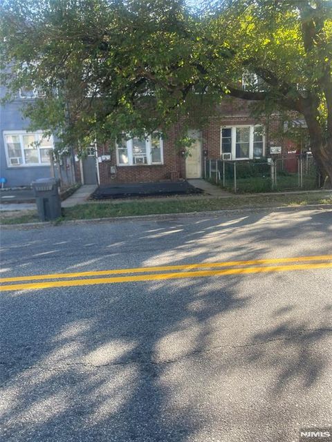 Photo of 300 Forest Ave #2, Englewood, NJ 07631 (MLS # 25014118)