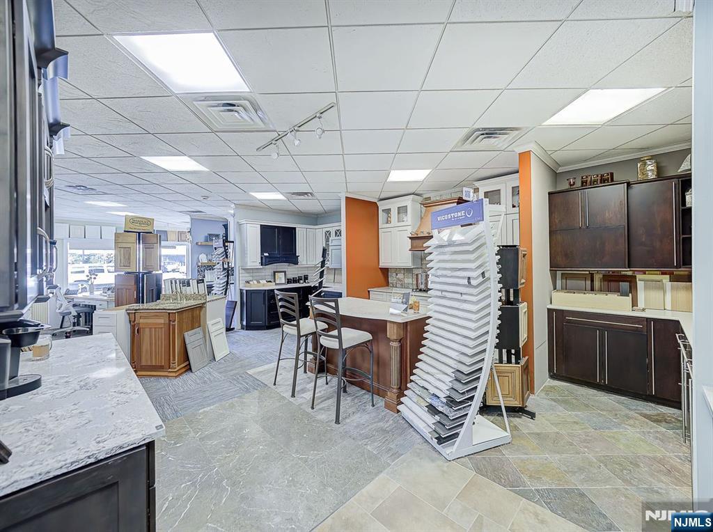 422 Livingston Street