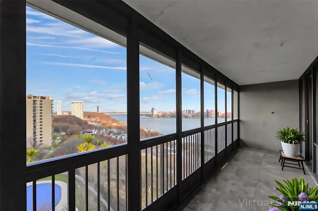 Photo of 5 Horizon RD # 907, Fort Lee, NJ 07024 (MLS # 26016159)