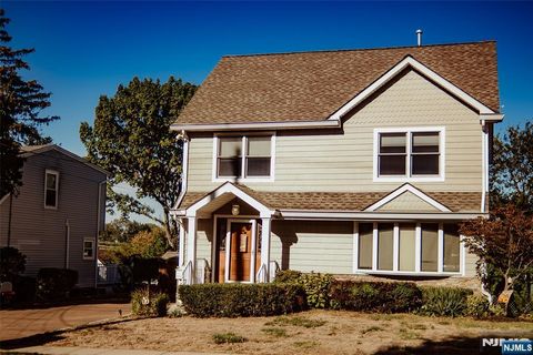 Photo of 147 14th Street, Wood Ridge, NJ 07075 (MLS # 25037188)