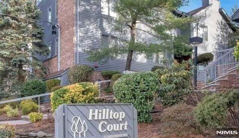 Photo of 1566 Anderson Ave #1566N, Fort Lee, NJ 07024 (MLS # 26013161)
