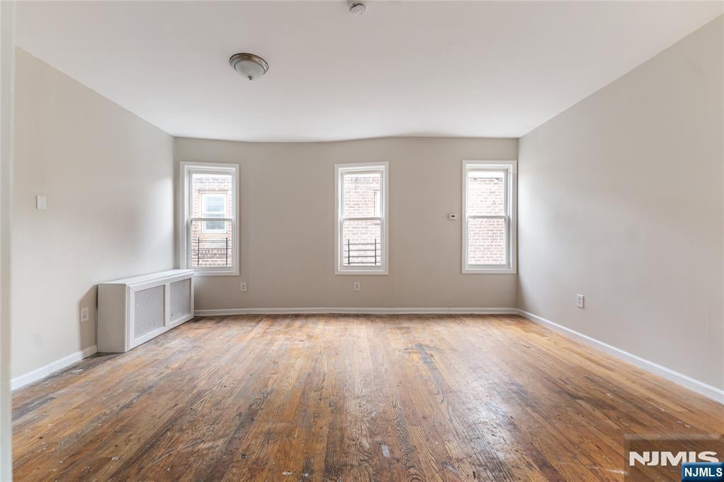 83 Tremont Avenue