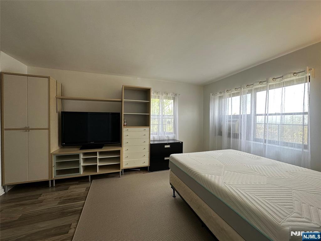 3071 Edwin Avenue 5H