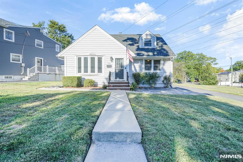 Photo of 40 Chadwick Drive, Nutley, NJ 07110 (MLS # 25037302)