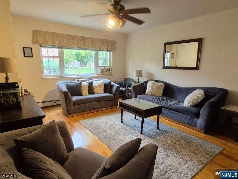 1261A Valley Road