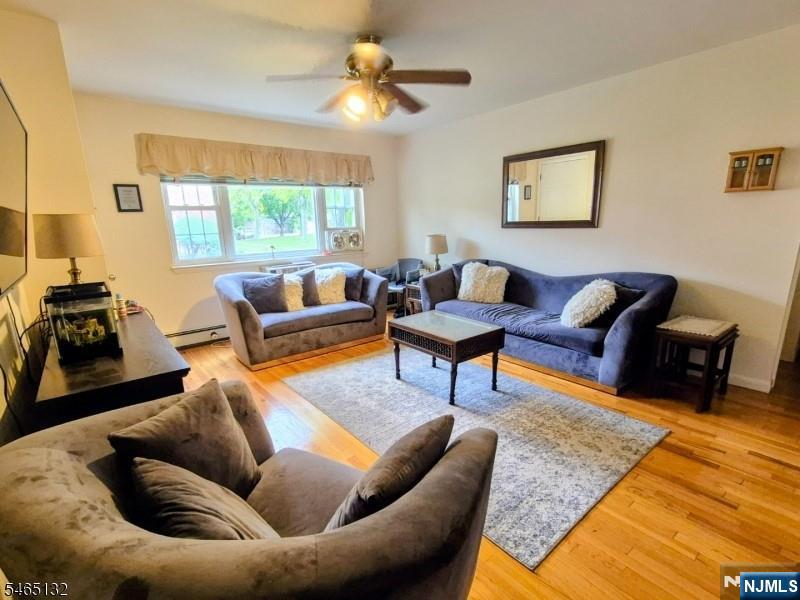1261A Valley Road