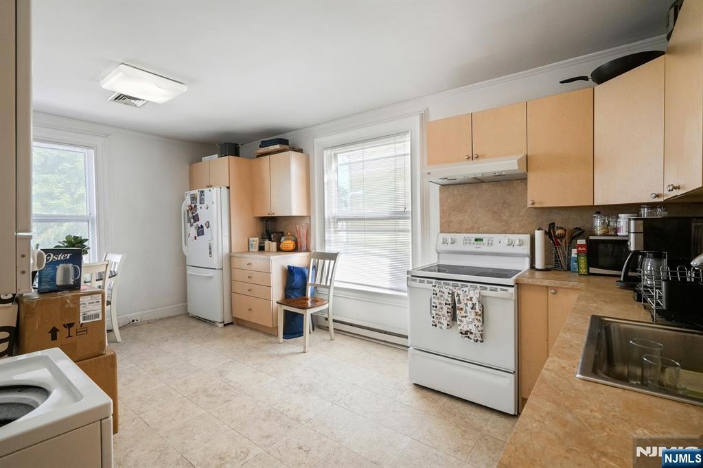 94 Park Street 2E