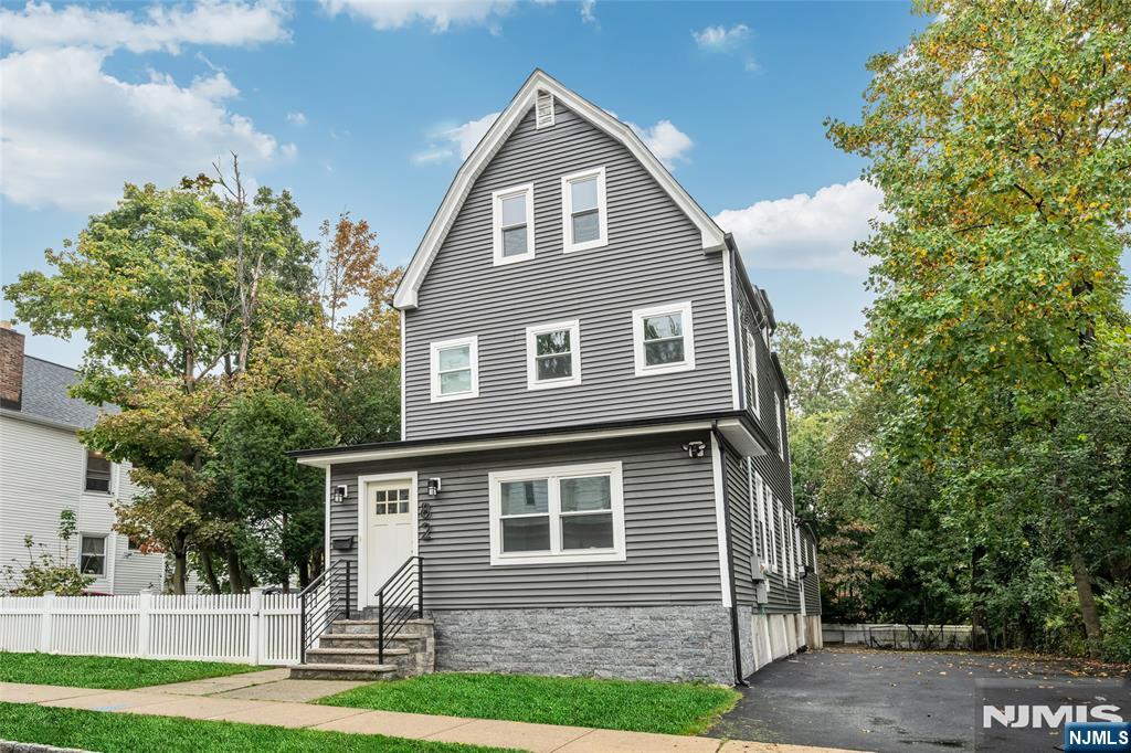 82 Watchung Avenue