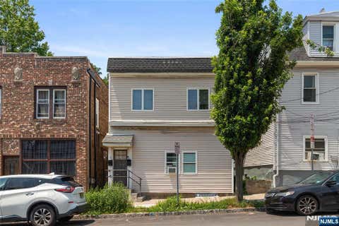 Photo of 91 Franklin Avenue, West Orange, NJ 07052 (MLS # 26024433)