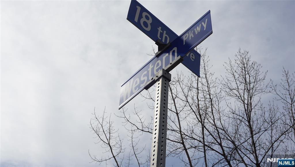 59-61 Western Parkway