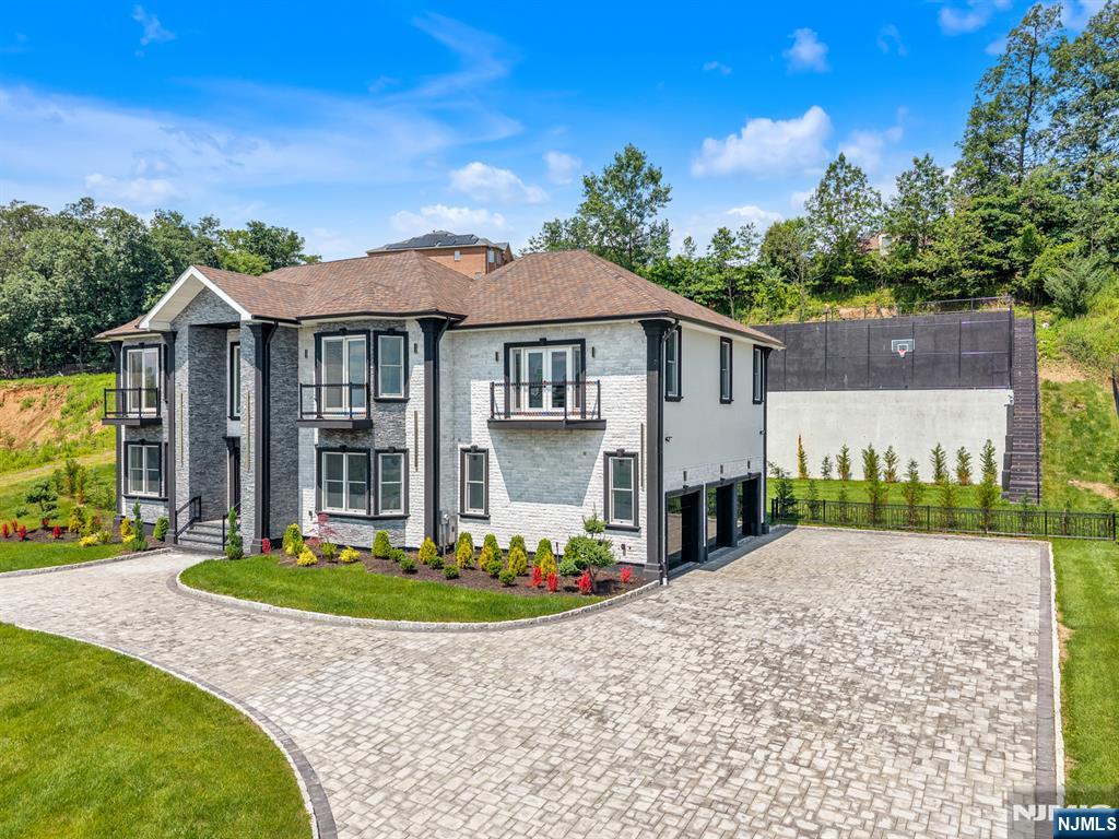 125 Hamilton Trail