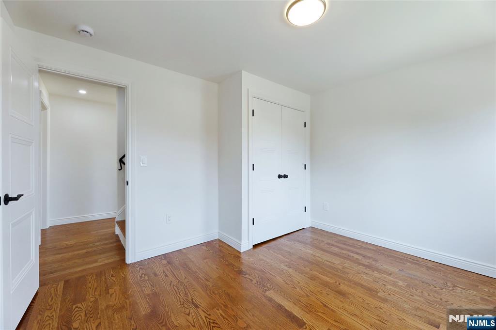 Hasbrouck Heights, New Jersey 07604, United States, 3 Bedrooms Bedrooms, ,5 BathroomsBathrooms,Residential,Pending,205022