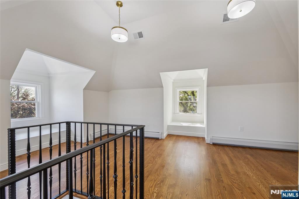 Hasbrouck Heights, New Jersey 07604, United States, 3 Bedrooms Bedrooms, ,5 BathroomsBathrooms,Residential,Pending,205022