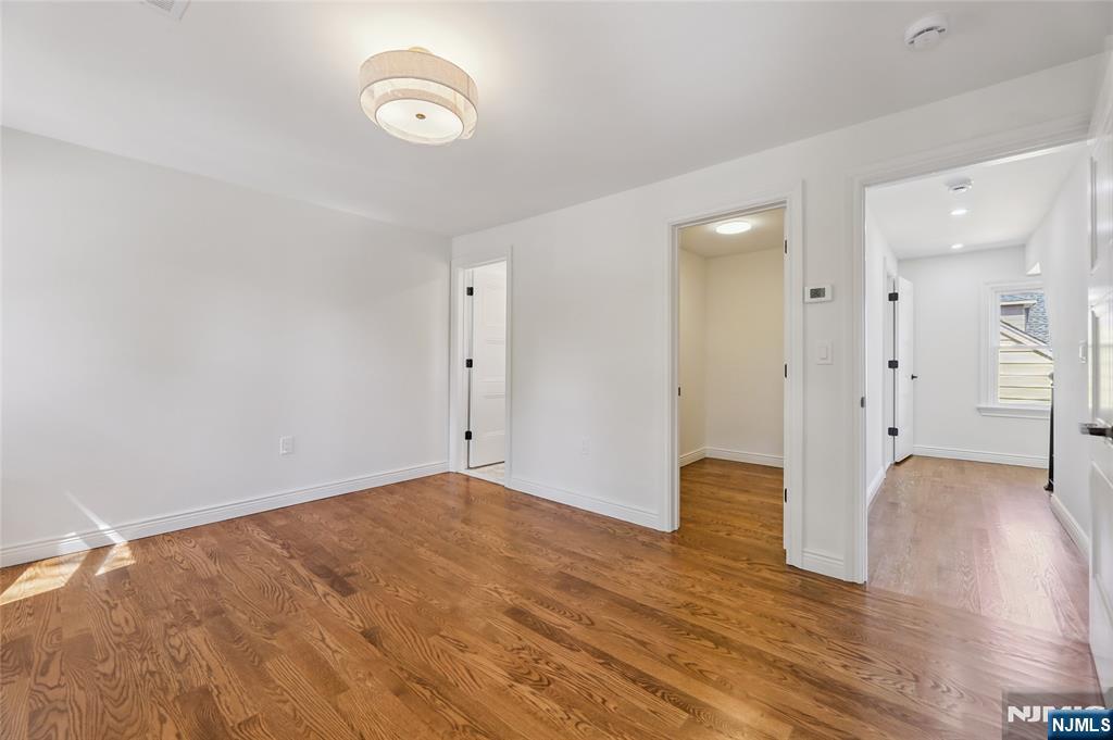 Hasbrouck Heights, New Jersey 07604, United States, 3 Bedrooms Bedrooms, ,5 BathroomsBathrooms,Residential,Pending,205022