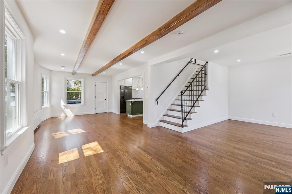 Hasbrouck Heights, New Jersey 07604, United States, 3 Bedrooms Bedrooms, ,5 BathroomsBathrooms,Residential,Pending,205022