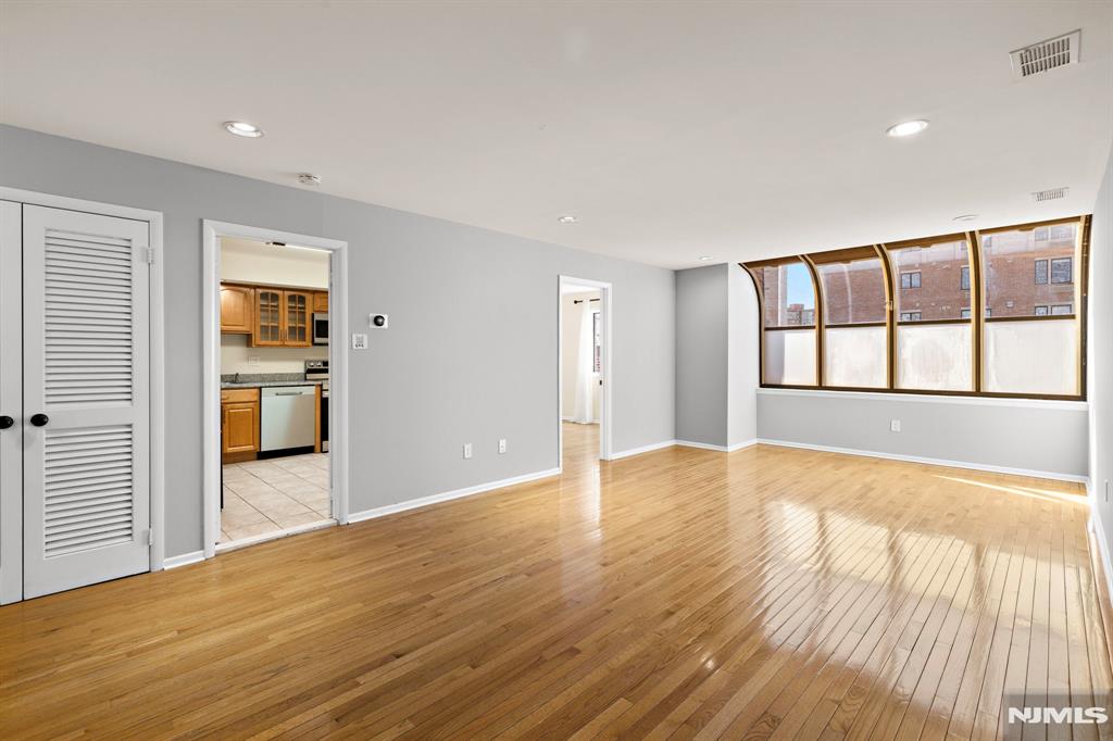 319 Gorge Road 6